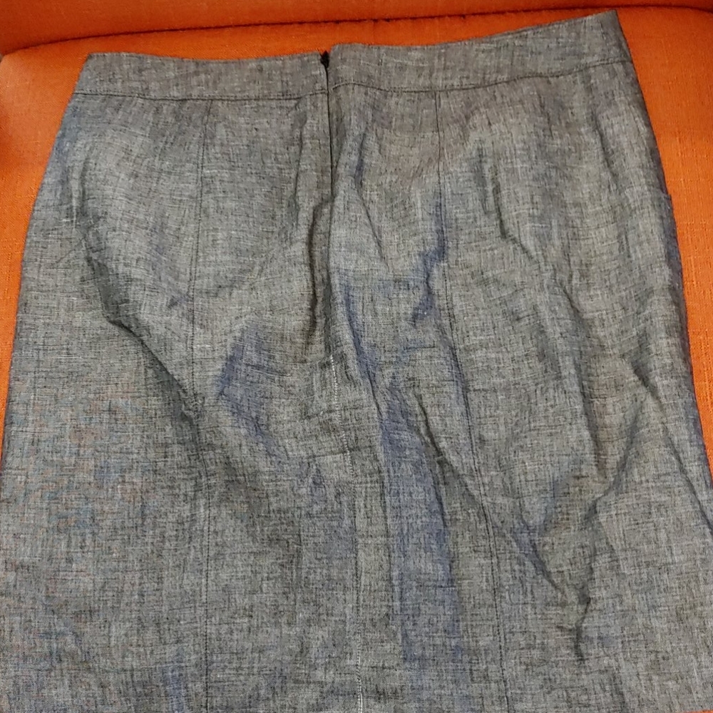SOLD 4/$25 Ann Taylor petite mini skirt - Picture 4 of 4